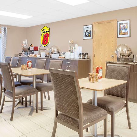 Super 8 By Wyndham Athabasca Ab Hotell Exteriör bild